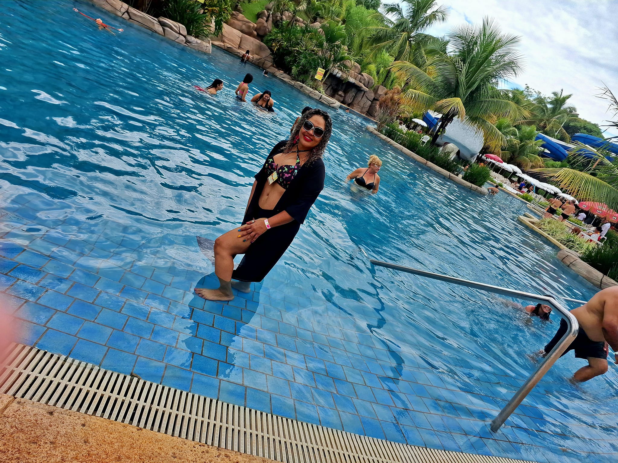 421282888_2386634918214074_7281723456478972801_n (1).jpg